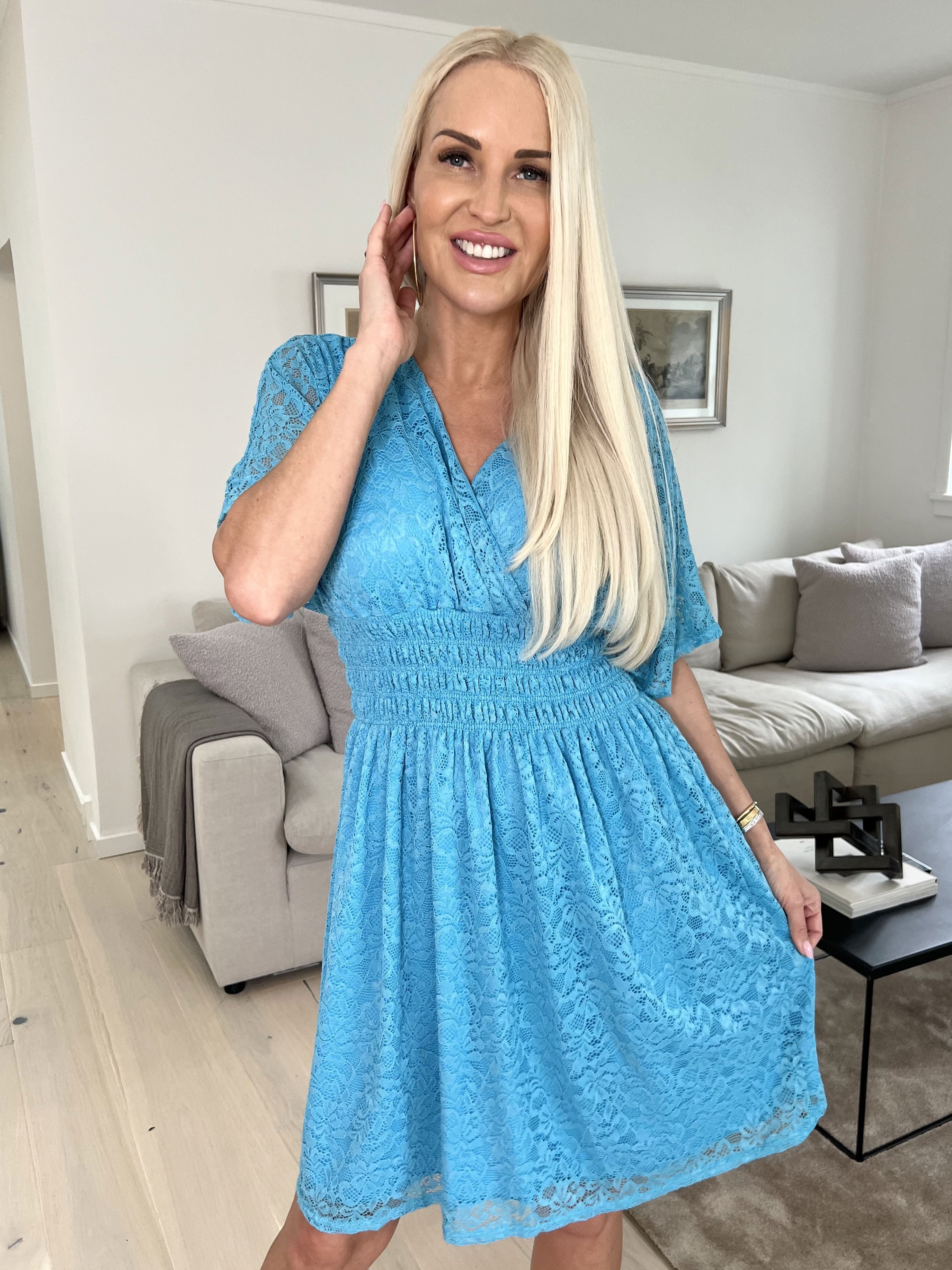 Pams Lace Short S/S - Kort spetsklänning med korta ärmar